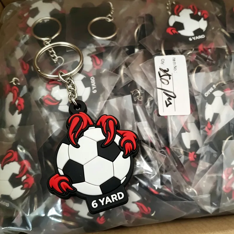 bulk production pvc keychains
